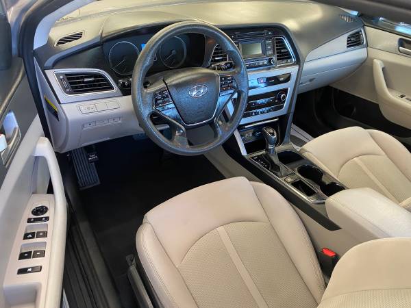 2017 Hyundai Sonata for sale in Albuquerque, NM – photo 9