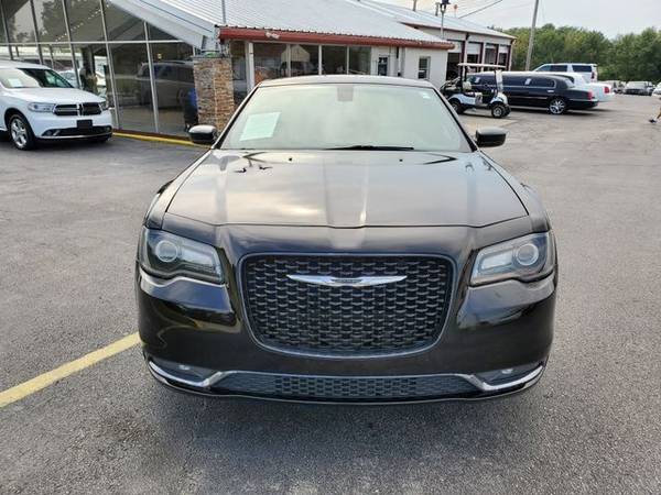 2015 Chrysler 300 RWD 300S Sedan 4D Trades Welcome Financing Available for sale in Harrisonville, MO – photo 18