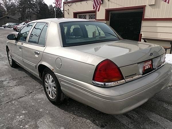 2003 Ford Crown Victoria LX for sale in Greenfield, WI – photo 9