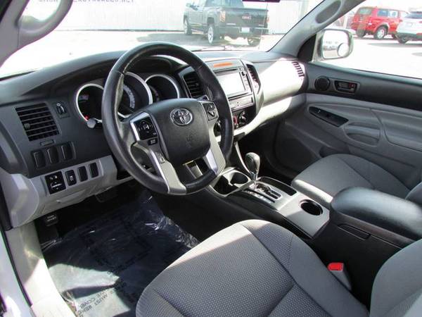 **** 2014 Toyota Tacoma Access Cab PreRunner 4D **** ) for sale in Modesto, CA – photo 9