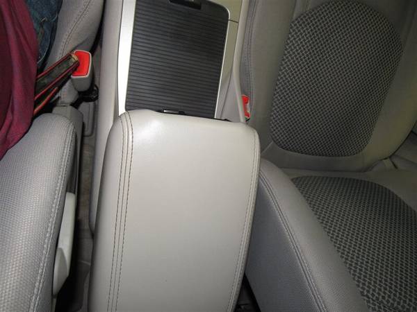 2008 Saturn Outlook (GMC Acadia)Quad Buckets 3rd Seat Clean for sale in BROKEN BOW, NE – photo 22