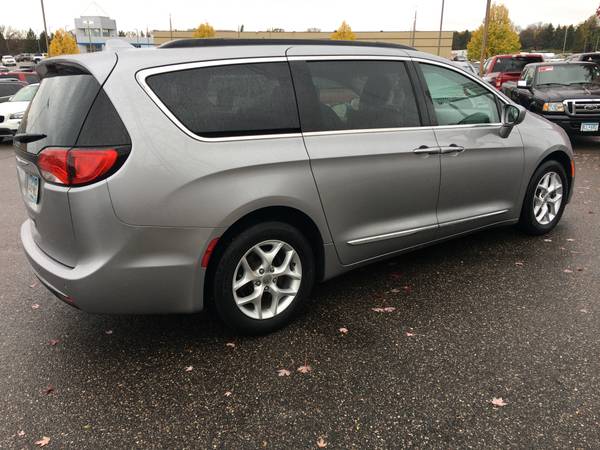 2017 Chrysler Pacifica Touring-L for sale in Eden Prairie, MN – photo 6