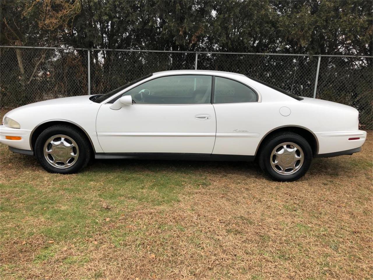 1997 Buick Riviera for sale in Milford City, CT – photo 3