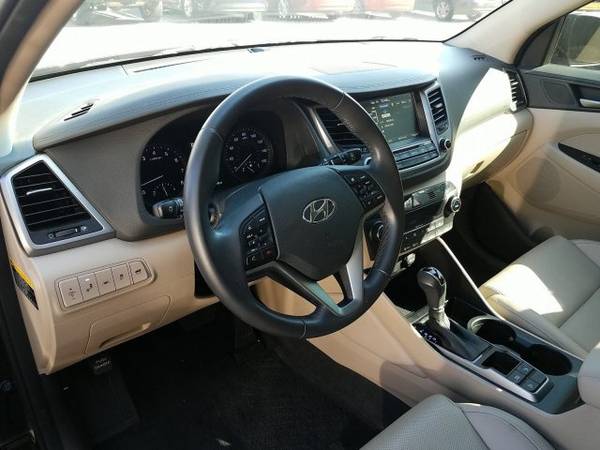 2016 Hyundai Tucson Limited SKU:GU260076 SUV for sale in Columbus, GA – photo 9