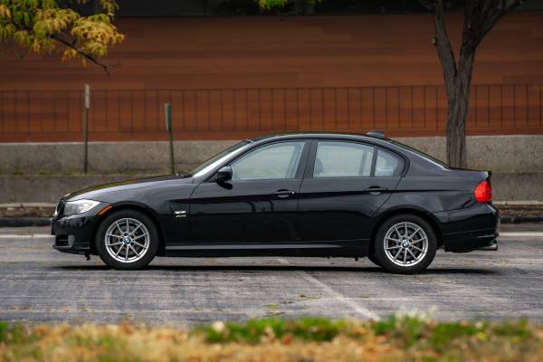 2010 BMW 3 Series - AWD - PRICED ACCORDINGLY - - by for sale in Edina, MN – photo 7