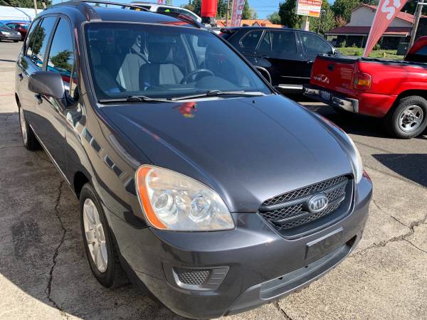 2007 Kia Rondo. Clean Title. Excellent Condition for sale in Vancouver, OR – photo 9