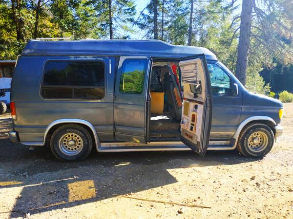 Econoline 150 V8 5.8l camper van for sale in Willits, CA – photo 7