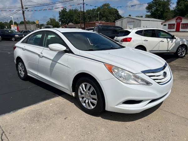 2011 Hyundai Sonata GLS Auto - - by dealer - vehicle for sale in Sellersburg, KY – photo 4