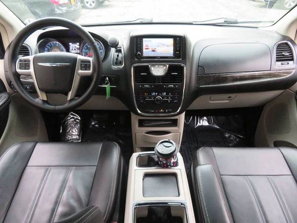 2015 Chrysler Town & Country Touring Fully Loaded Minivan! for sale in Brooklyn, NY – photo 12