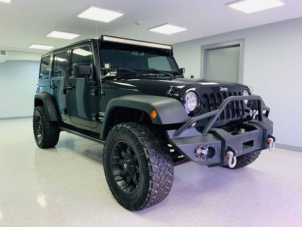 2014 Jeep Wrangler Unlimited 4WD 4dr Sport *GUARANTEED CREDIT... for sale in Streamwood, IL – photo 2