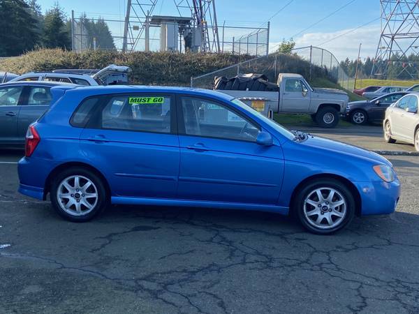 JUST ARRIVED/2005 KIA SPECTRA5/GAS SAVER/ - by for sale in Vancouver, OR – photo 4
