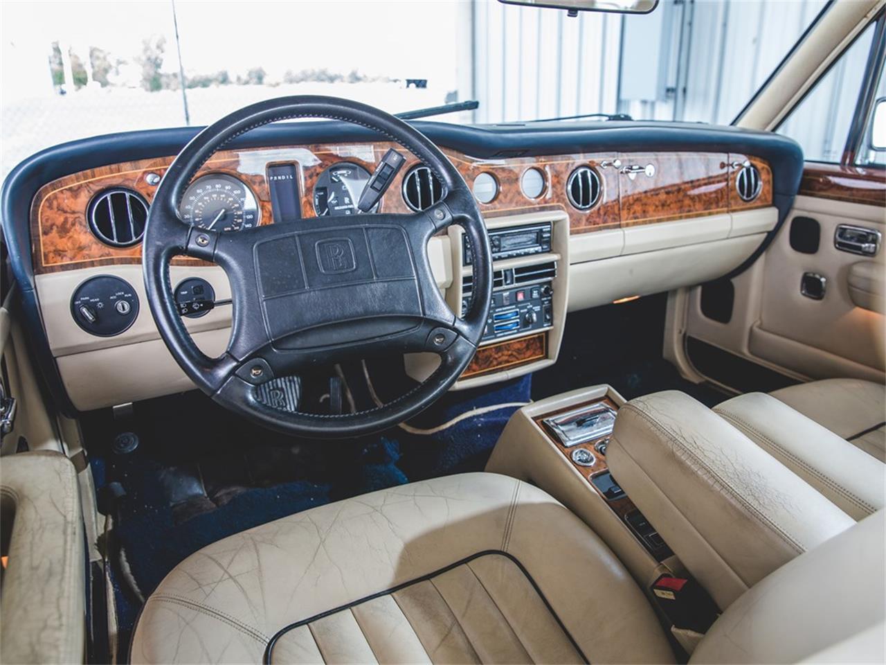 For Sale at Auction: 1990 Rolls-Royce Silver Spur for sale in Auburn, IN – photo 4