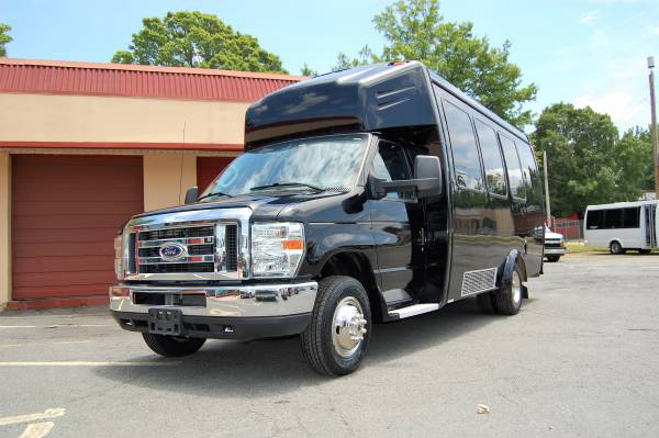 VERY NICE NON CDL 15 PERSON MINI BUS.....UNIT# 5650T for sale in Charlotte, NC