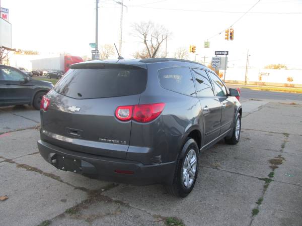 2011 CHEVY TRAVERSE 3RD ROW BUY HERE PAY HERE( 3000 DOWN PAYMENT ) -... for sale in Detroit, MI – photo 13