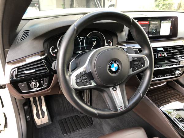 2019 BMW 540i w/M-Sport Package (Warranty until Feb 2024) - cars & for sale in Naples, FL – photo 11