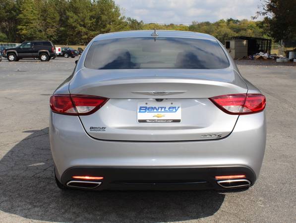 2015 CHRYSLER 200 S F-J538A - - by dealer - vehicle for sale in Florence, AL – photo 5