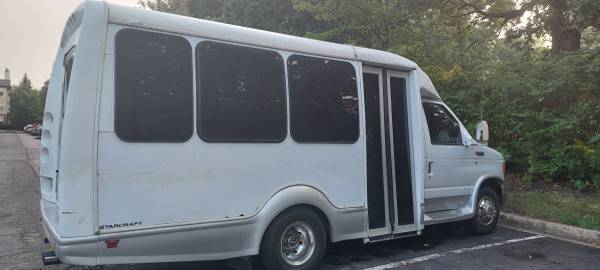 Ford Econoline e450 bus/limo for sale for sale in Bolingbrook, IL – photo 6