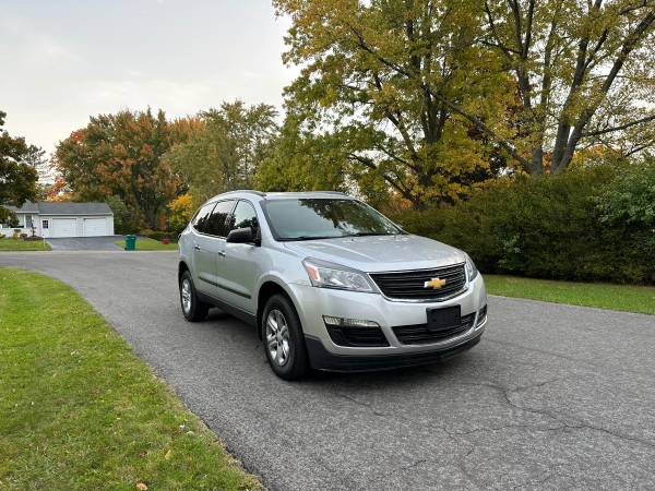 2013 Chevy traverse LS AWD 161k miles 3rd row back up cam - cars & for sale in Rochester , NY – photo 3