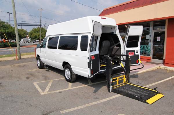 HANDICAP ACCESSIBLE WHEELCHAIR LIFT EQUIPPED VAN.....UNIT# 2309FW -... for sale in Charlotte, NC – photo 2