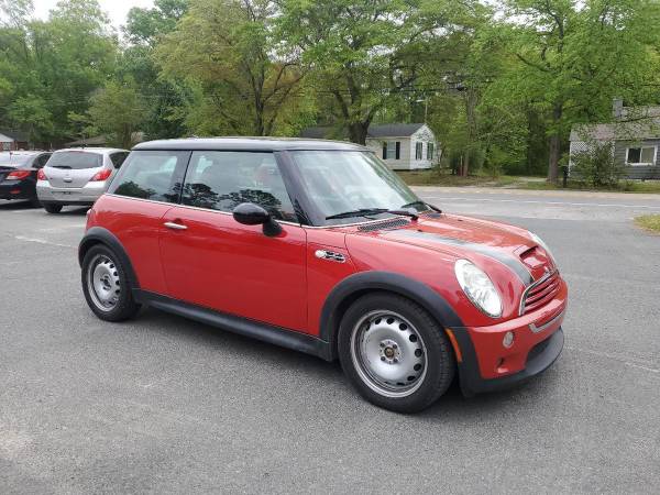 2006 MINI Cooper S 2dr Hatchback - - by dealer for sale in Fuquay-Varina, NC – photo 3