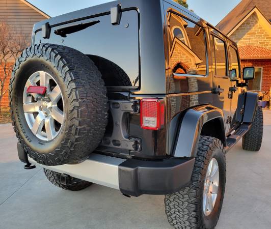 2012 Jeep Wrangler Sahara Unlimited 4X4 for sale in Colbert, TX – photo 5
