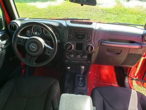 2016 Jeep Wrangler Unlimited 4WD 4dr Sport for sale in Helotes, TX – photo 8
