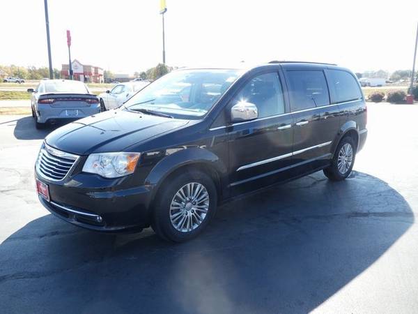 2013 Chrysler Town & Country Touring-L - - by dealer for sale in Sullivan, MO – photo 7