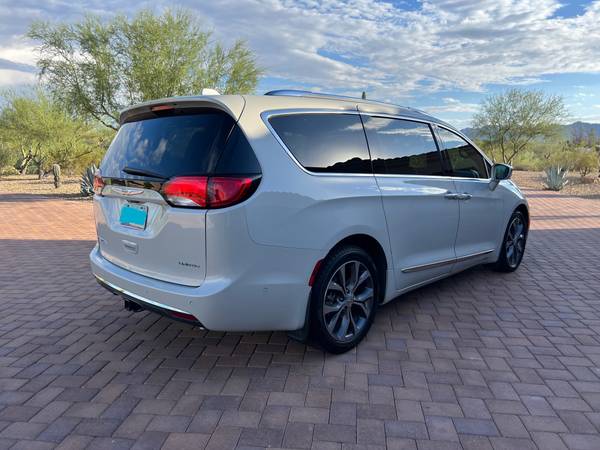 2017 Chrysler Pacifica Limited Fully Loaded for sale in Tucson, AZ – photo 5