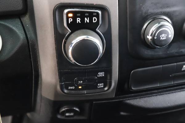 2015 RAM 1500 Express Crew Cab 4X4 Crew Cab Pickup for sale in Amityville, NY – photo 22
