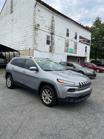 2014 Jeep Cheroke - - by dealer - vehicle automotive for sale in Coplay, PA – photo 2