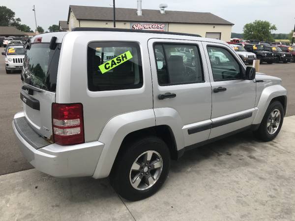 **4X4!! 2008 Jeep Liberty 4WD 4dr Sport for sale in Chesaning, MI – photo 4