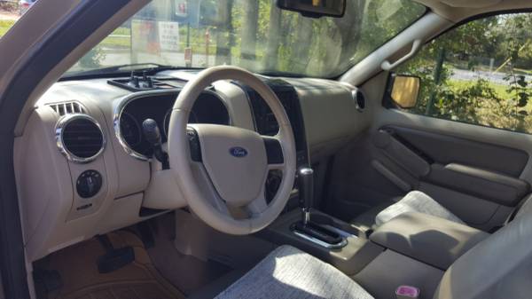 Nice Ford Explorer SUV - cars & trucks - by owner - vehicle... for sale in Pensacola, FL – photo 4