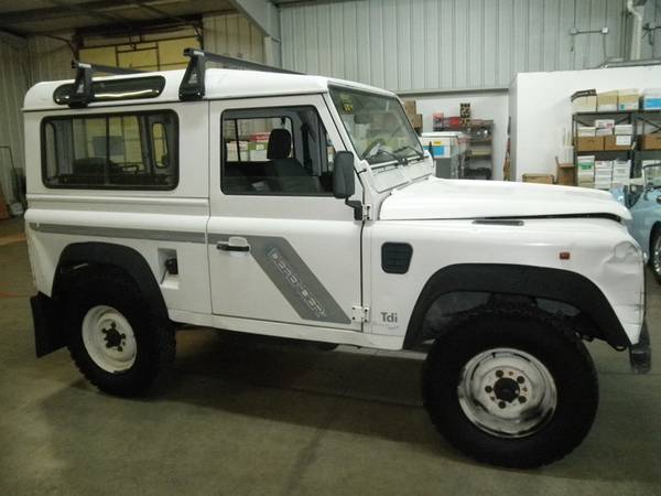 1995 LAND ROVER DEFENDER 90 4 WHEEL DRIVE STATION WAGON - cars & for sale in Grain Valley, MO – photo 3