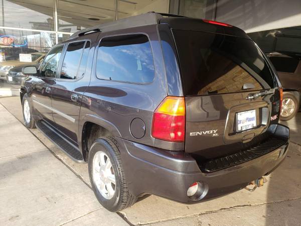 2006 GMC ENVOY XL - cars & trucks - by dealer - vehicle automotive... for sale in MILWAUKEE WI 53209, WI – photo 8