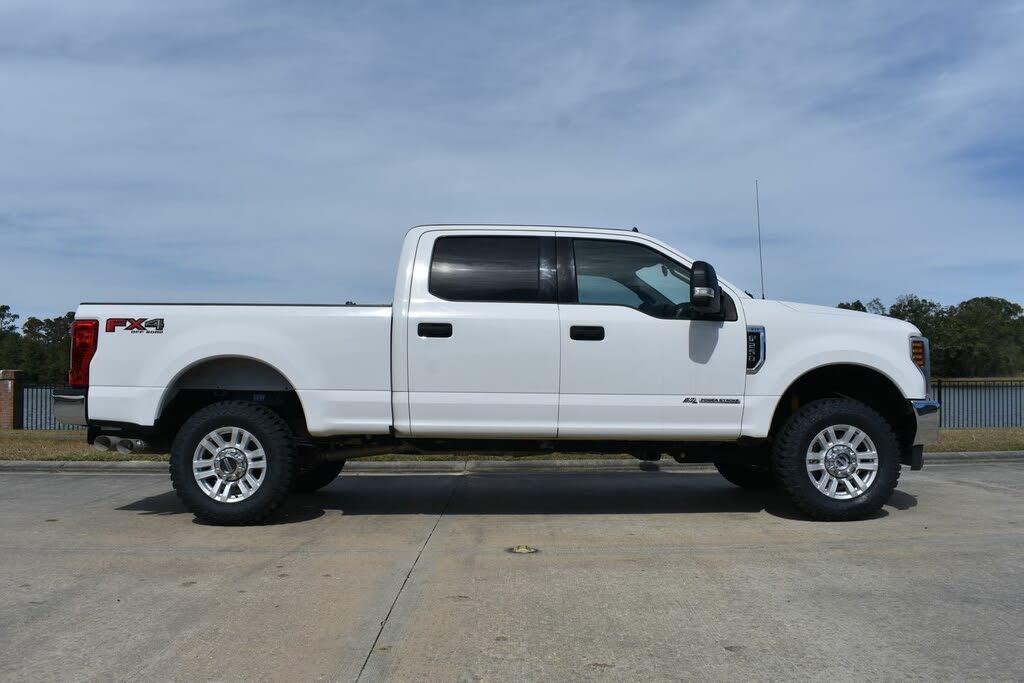 2019 Ford F-250 Super Duty XLT Crew Cab 4WD for sale in Walker , LA – photo 3