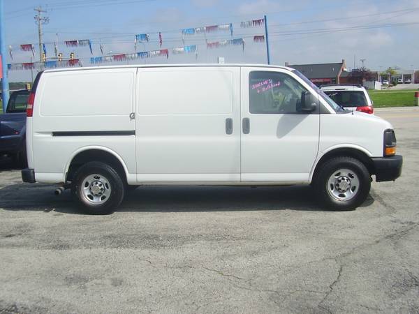2013 CHEV EXPRESS 2500 for sale in Green Bay, WI – photo 2