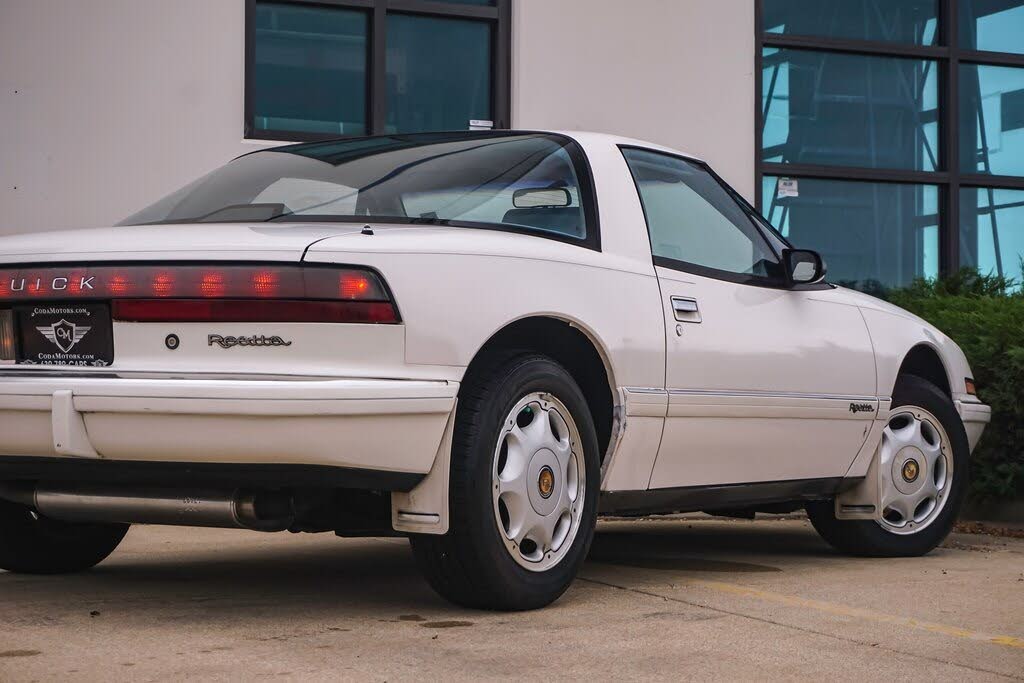 1991 Buick Reatta Coupe FWD for sale in Burr Ridge, IL – photo 13