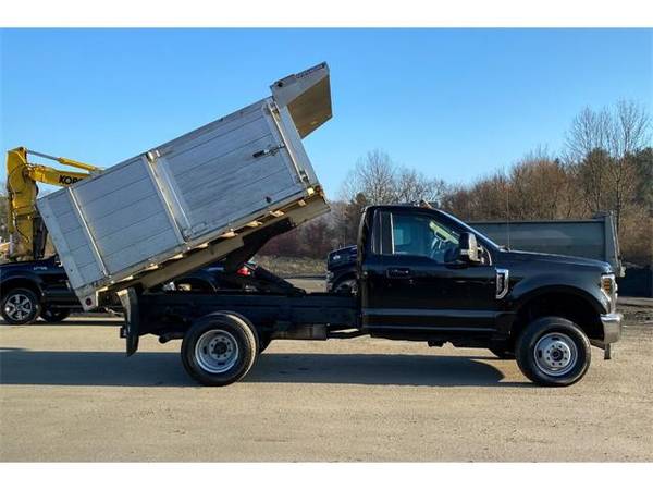 2018 Ford F-350 Super Duty XL 4x4 2dr Regular Cab 145 in. WB - cars... for sale in New Lebanon, NY – photo 2