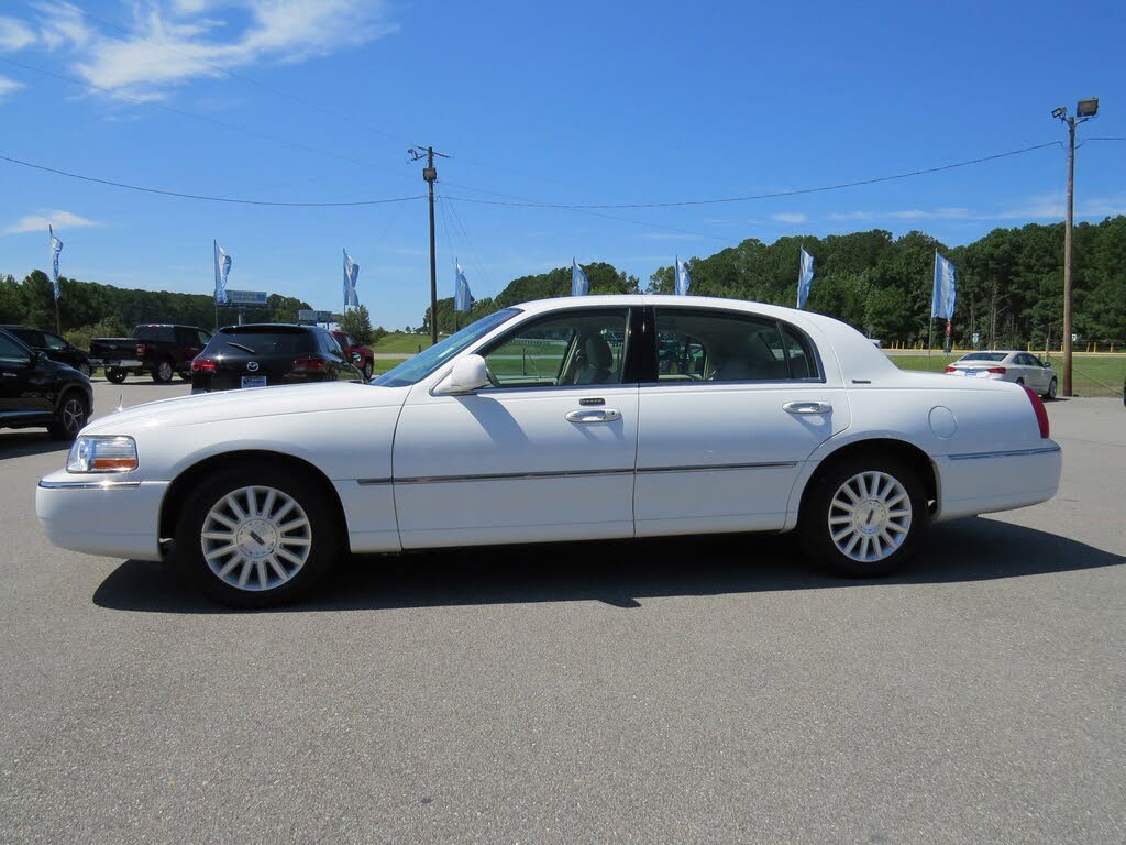 2003 Lincoln Town Car Executive for sale in Princeton, NC – photo 6