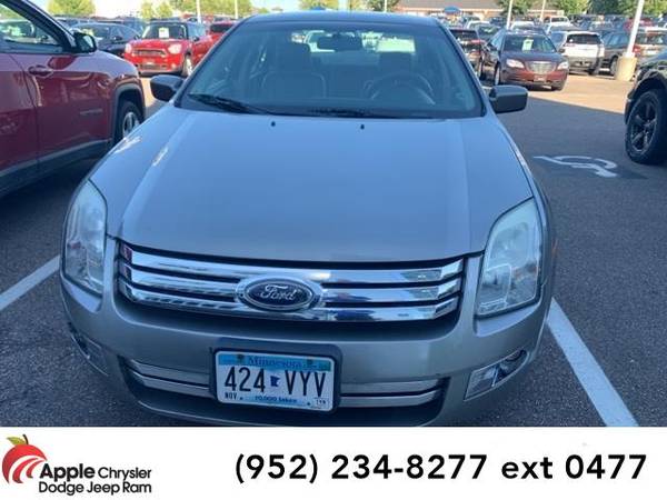 2008 Ford Fusion sedan SEL (Vapor Silver Clearcoat Metallic) for sale in Shakopee, MN – photo 4