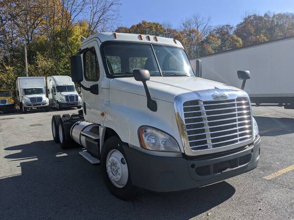 2013 Freightliner Cascadia Day Cab - cars & trucks - by dealer -... for sale in Wappingers Falls, MA – photo 3