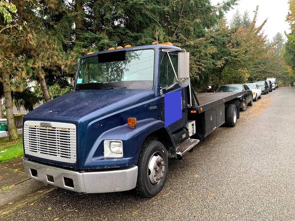 2000 Freighliner FL60, flatbed, rollbakc, tow truck for sale in Kirkland, WA – photo 2