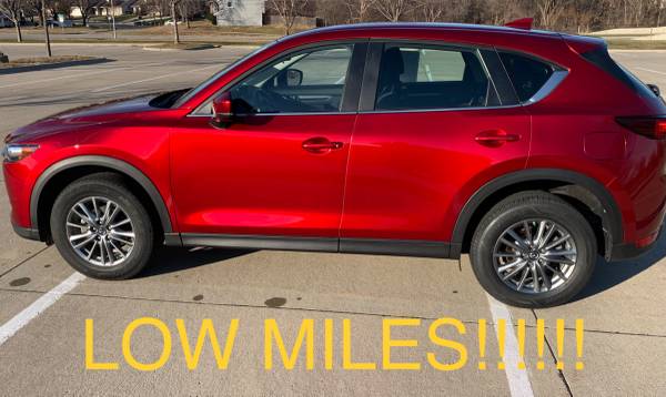 2018 MAZDA CX-5! LOW MILES! LIKE NEW! BACKUP CAMERA! BLUETOOTH! -... for sale in URBANDALE, IA – photo 3