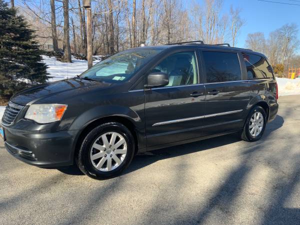 2012 Chrysler Town and Country for sale in Holmes, NY
