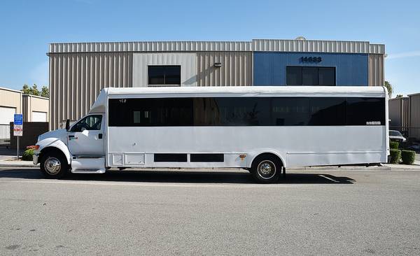 Limo 2013 Ford F-650 Shuttle Bus>>>Nice<<< for sale in Fontana, CA – photo 5
