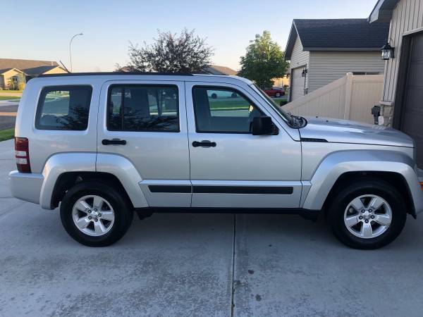 2010 Jeep Liberty 4x4 (Reduced!) for sale in Idaho Falls, ID – photo 3