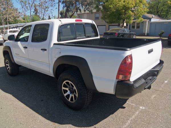2015 TOYOTA TACOMA 4X4 LOW MILES ! - - by dealer for sale in Redding, CA – photo 6
