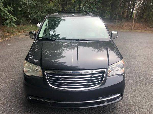 2011 Chrysler Town and Country Limited 4dr Mini Van - WHOLESALE... for sale in Fredericksburg, VA – photo 9