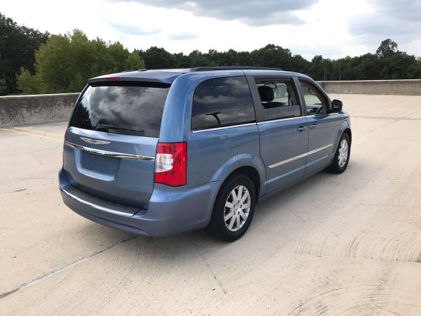 2012 Chrysler town country, 149k miles, DVD, Leather, Backup Camera for sale in Voorhees, NJ – photo 4