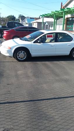 99 Chrysler Cirrus LXI, fully loaded, leather, sunroof, all power for sale in Yakima, WA